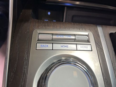 Used 2024 Genesis GV80 2.5T image 31