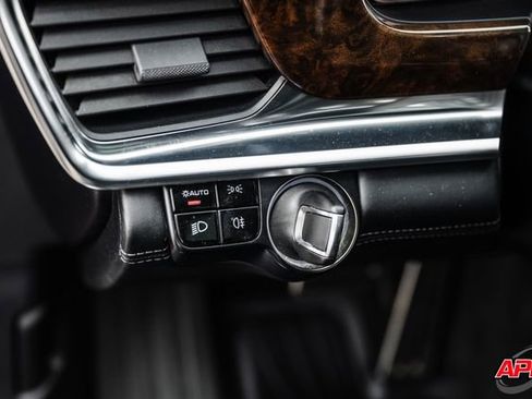 Used 2018 Porsche Panamera 4S image 72