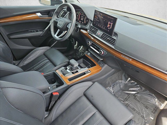 Used 2024 Audi Q5 Prestige w/ Prestige Package AWD/4WD image 27