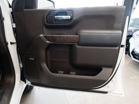 Used 2019 GMC Sierra 1500 Denali w/ Denali Ultimate Package AWD/4WD image 23