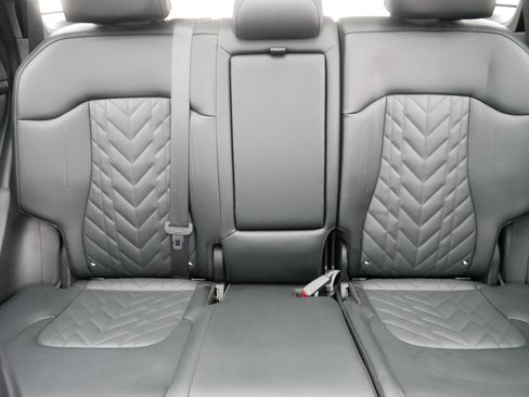 Certified 2023 Kia Sportage X-Line w/ X-Line Premium Package image 13