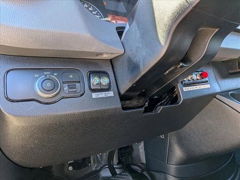 Used 2021 Mercedes-Benz Sprinter 3500 image 18