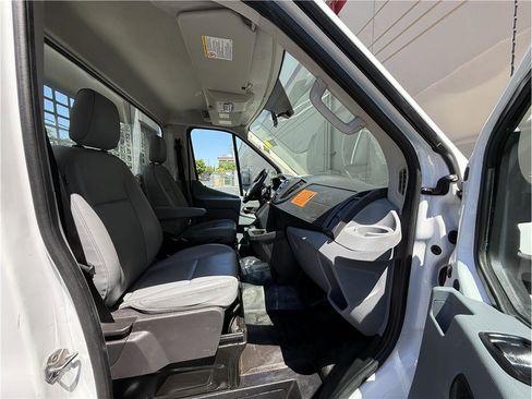 Used 2017 Ford Transit 250 138 RWD image 11