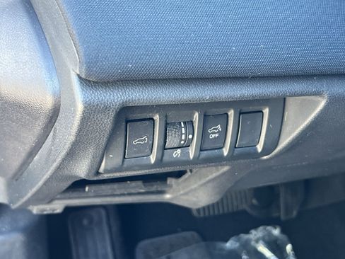 Used 2021 Subaru Outback Premium AWD/4WD image 32