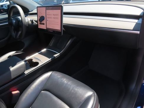 Used 2022 Tesla Model Y Performance AWD/4WD image 33
