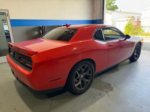 Used 2016 Dodge Challenger SXT w/ Sound Group RWD image 3