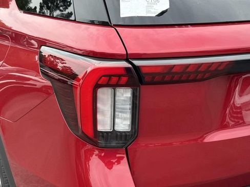 New 2026 Ford Explorer ST-Line AWD/4WD image 11