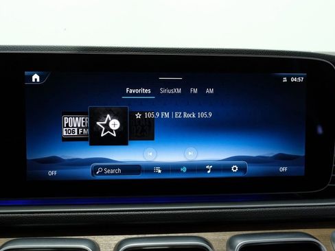 Used 2025 Mercedes-Benz GLE 350 4MATIC w/ AMG Line Exterior image 28