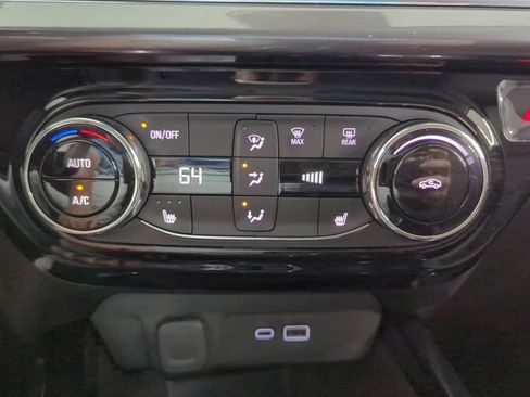 Used 2026 Chevrolet Trax ACTIV w/ Driver Confidence Package FWD image 19