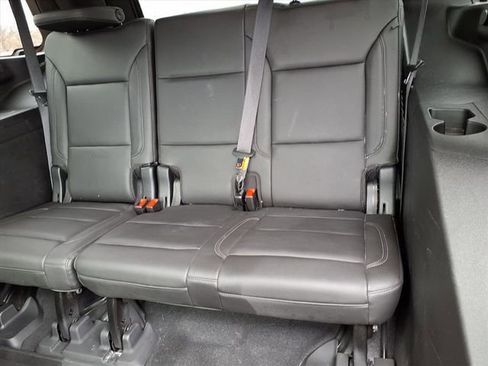 Used 2021 Chevrolet Tahoe LT w/ LT Signature Package image 12