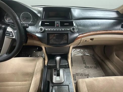 Used 2011 Honda Accord EX image 15