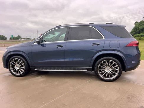 Used 2026 Mercedes-Benz GLE 450e 4MATIC image 4