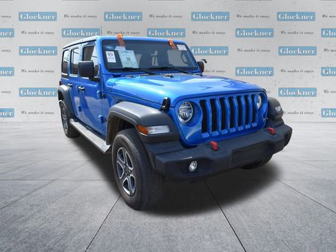 Used 2022 Jeep Wrangler Unlimited Sport image 2