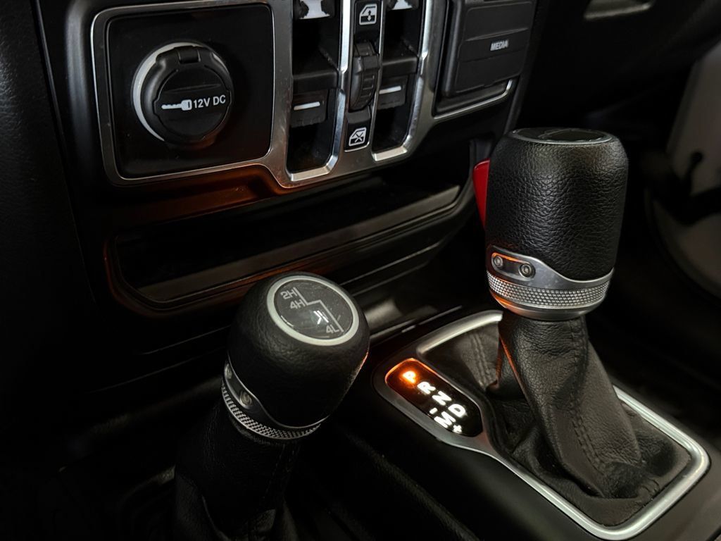 Used 2021 Jeep Gladiator Sport AWD/4WD image 22
