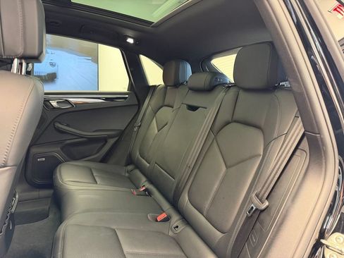 Used 2019 Porsche Macan S AWD/4WD image 16