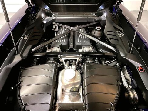 Used 2024 Lamborghini Huracan Tecnica image 15