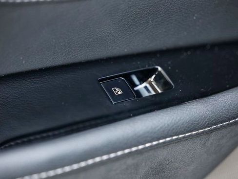 Used 2025 INFINITI QX80 Sensory image 26