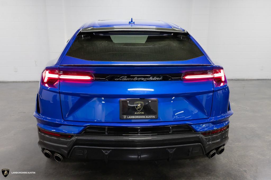 Used 2024 Lamborghini Urus Performante AWD/4WD image 11