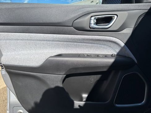 Used 2023 Jeep Compass Latitude w/ Convenience Group image 23