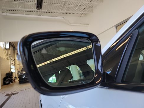 Used 2023 BMW i4 eDrive40 w/ Premium Package RWD image 10