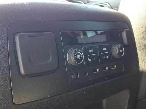 Used 2020 GMC Yukon SLT w/ Open Road Package image 25