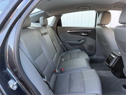 Used 2019 Chevrolet Impala LT image 29