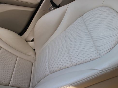 Used 2022 Mercedes-Benz GLC 300 image 20