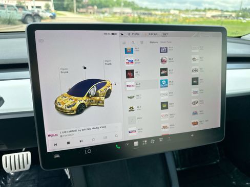 Used 2021 Tesla Model 3 Performance AWD/4WD image 16