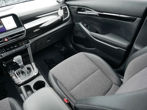 Certified 2024 Kia Seltos S image 11