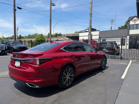 Used 2023 Lexus ES 350 w/ Premium Package FWD image 6