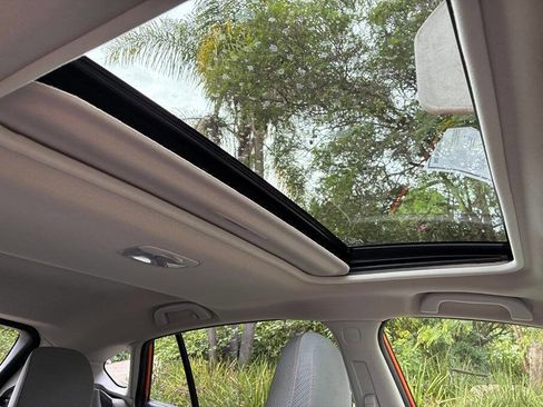 Used 2020 Subaru Crosstrek 2.0i Premium w/ Moonroof Package 2 image 40