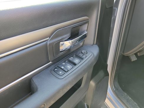 Used 2024 RAM 1500 Warlock AWD/4WD image 23