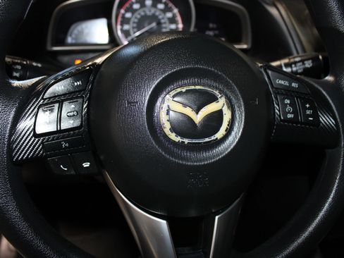 Used 2016 MAZDA MAZDA3 i Sport w/ Preferred Equipment Package FWD image 18