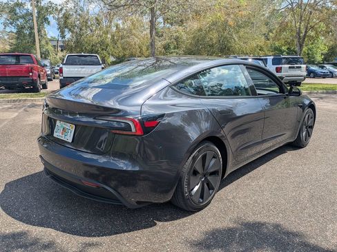 Used 2025 Tesla Model 3 Long Range RWD image 3