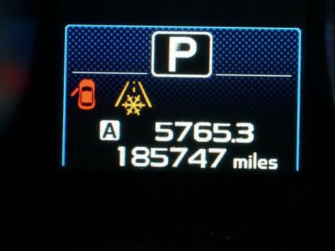 Used 2015 Subaru Outback 2.5i Limited image 27