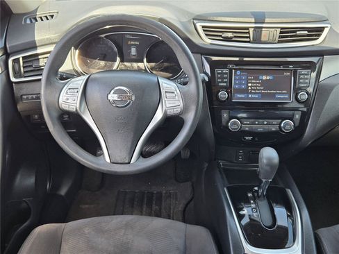 Used 2016 Nissan Rogue SV w/ SV Premium Package FWD image 24