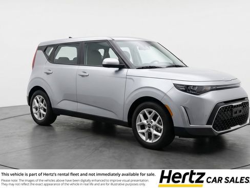 Used 2025 Kia Soul LX w/ LX Technology Package FWD image 1
