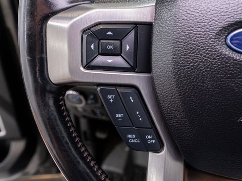 Used 2018 Ford F250 Platinum w/ Platinum Ultimate Package AWD/4WD image 32