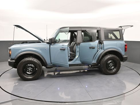 Used 2022 Ford Bronco Black Diamond image 47