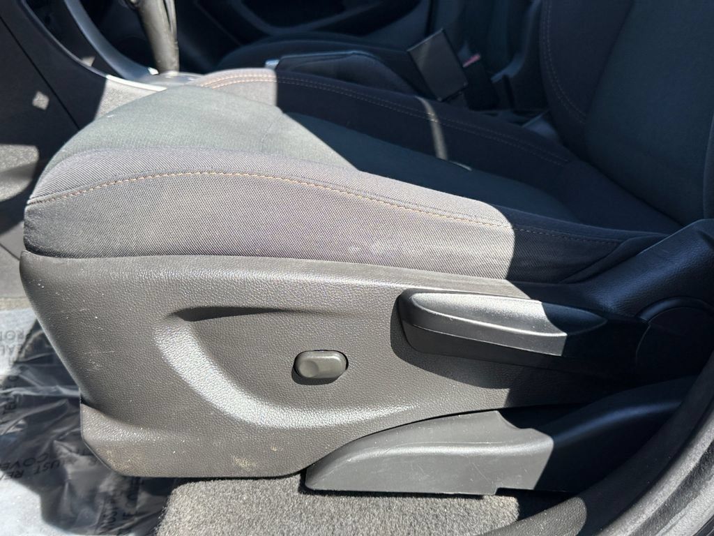 Used 2020 Chevrolet Trax LS w/ Tint and Cruise Package FWD image 10