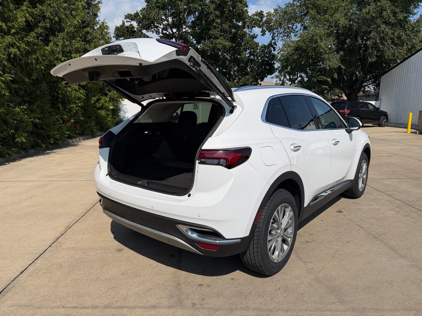 Used 2023 Buick Envision Preferred AWD/4WD image 32