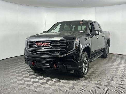 Used 2024 GMC Sierra 1500 AT4 w/ AT4 Premium Package image 3
