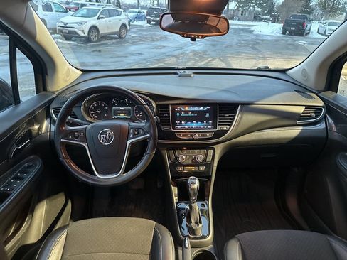 Used 2018 Buick Encore Preferred image 9