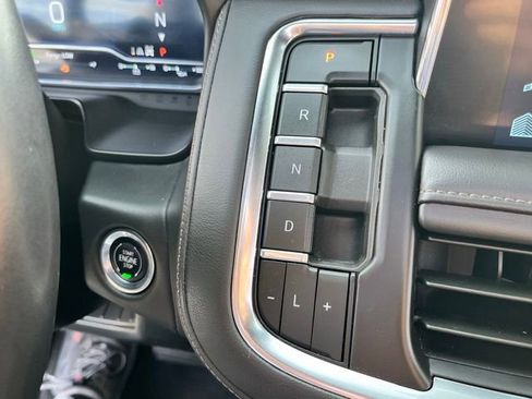 Used 2023 Chevrolet Tahoe High Country w/ Advanced Technology Package AWD/4WD image 40