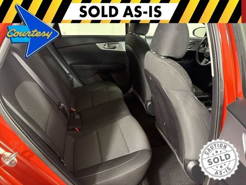 Used 2022 Kia Forte LXS FWD image 19