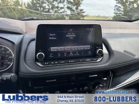 Used 2023 Nissan Rogue SL image 16