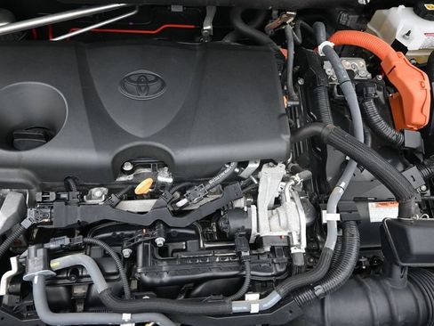 Used 2021 Toyota RAV4 XLE w/ Convenience Package AWD/4WD image 40