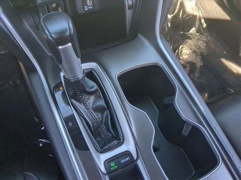 Used 2019 Honda Accord Sport image 12