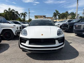 Used 2025 Porsche Macan AWD/4WD video 2
