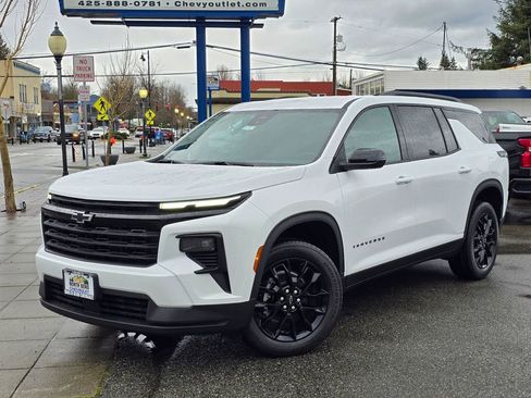 New 2026 Chevrolet Traverse LT w/ Midnight/Sport Edition image 2